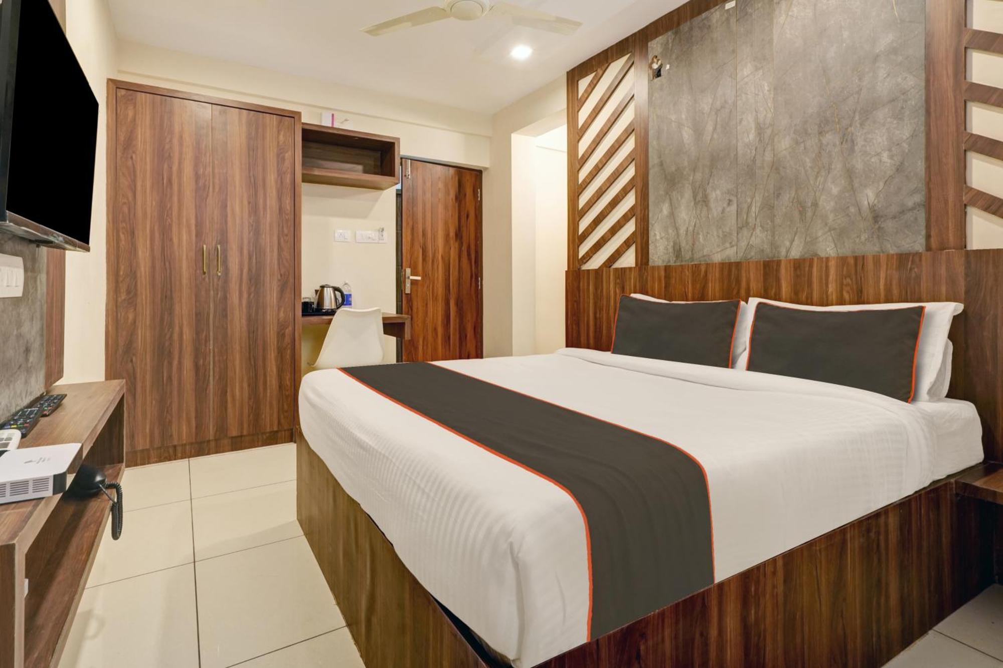 Gypsy Hotel Cusat Kochi Eksteriør billede
