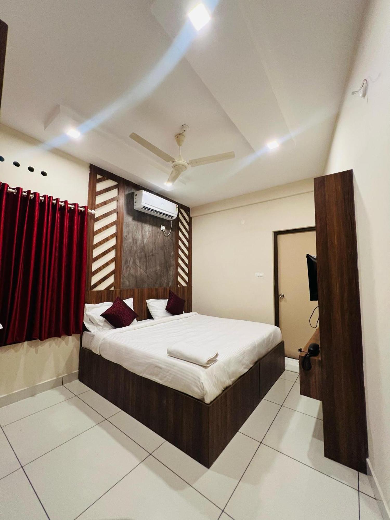 Gypsy Hotel Cusat Kochi Eksteriør billede